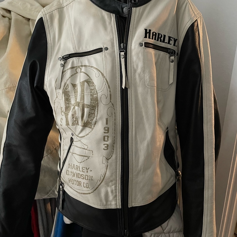 Harley Leather jacket with liner